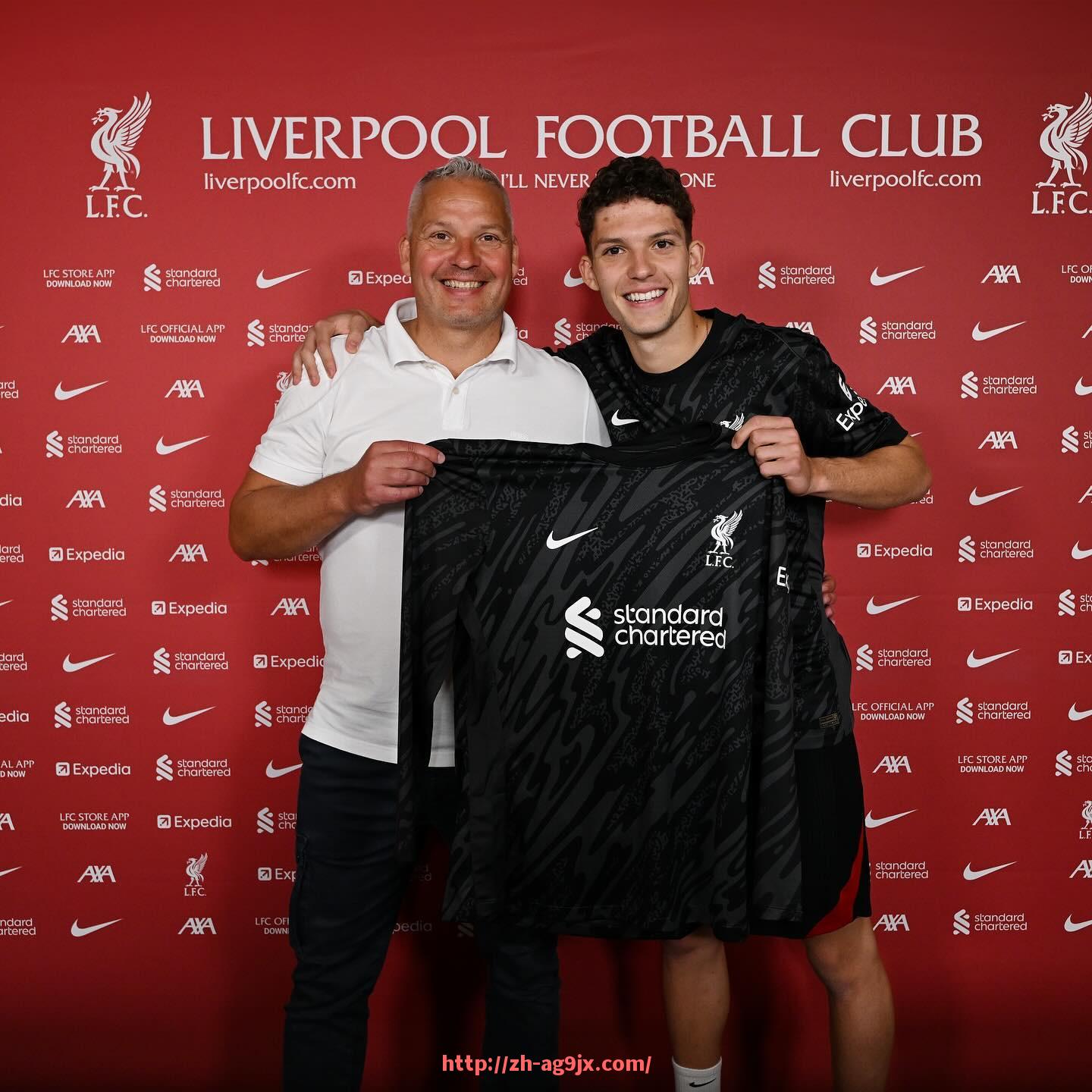 ag9游会-世俱杯主客场制对球队胜率的深度影响分析与实证研究