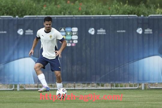 ag9游会-世俱杯射门姿态动作分析洞察球员进攻技术特点